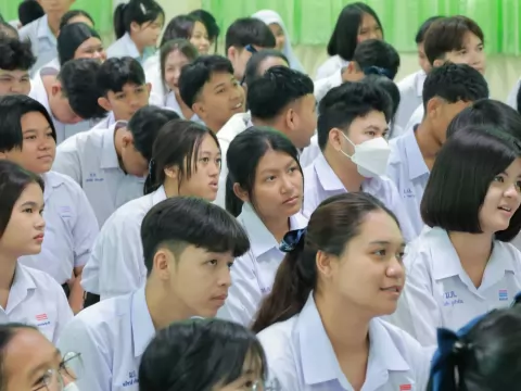 โครงการติวข้อสอบ A-Level TGat Eng ภายใต้โครงการ English We Like